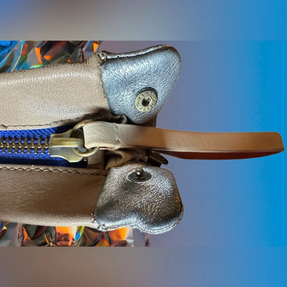 Hoss Intropia Metallic Sequined Wristlet Clutch